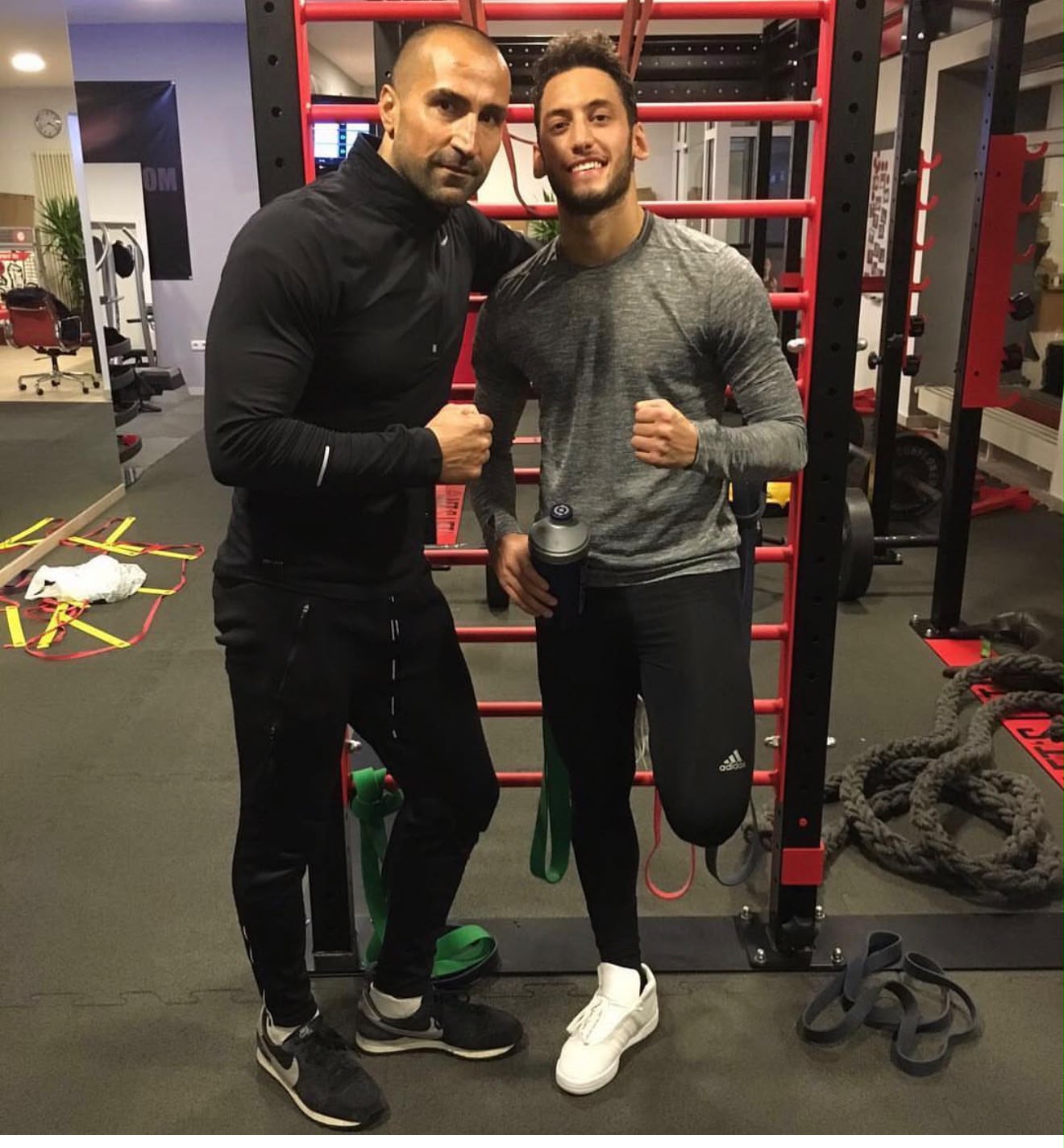 Şampiyonlar DOMINAR ile antrenmana çıkar.
